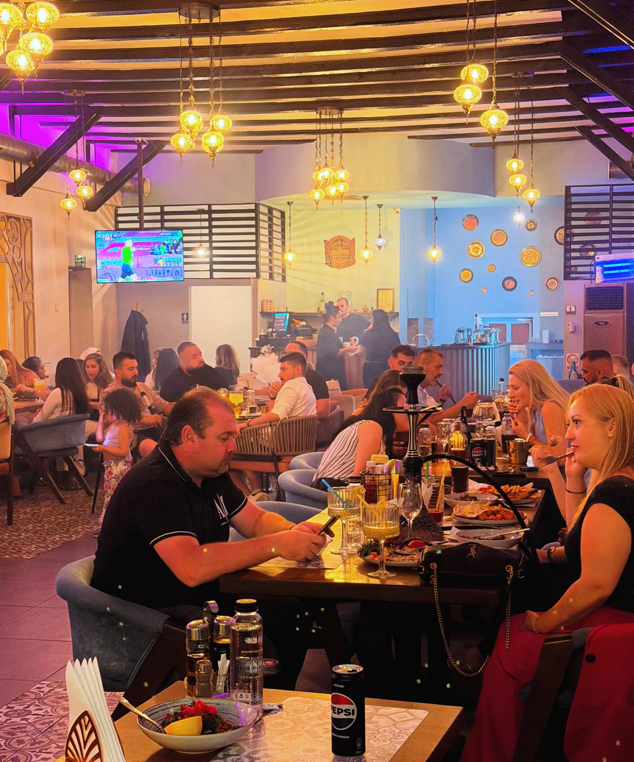Atmosfera unei seri în interiorul El Medina